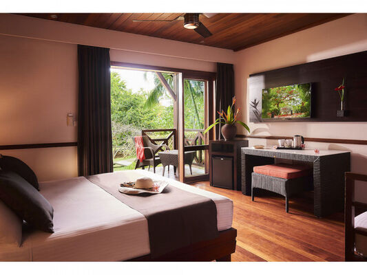 Iloha Seaview Hotel