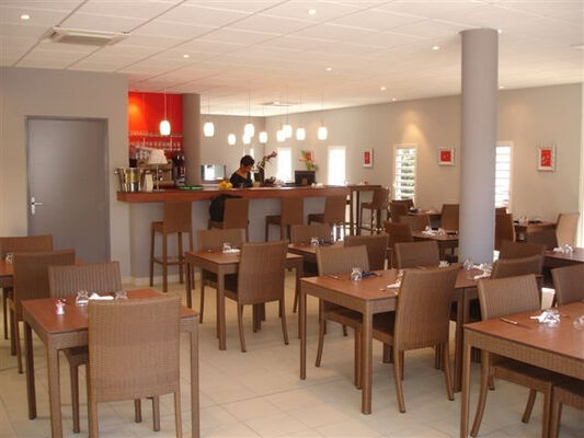 Salle intérieure du restaurant Le Thalès - Thalès (Le)