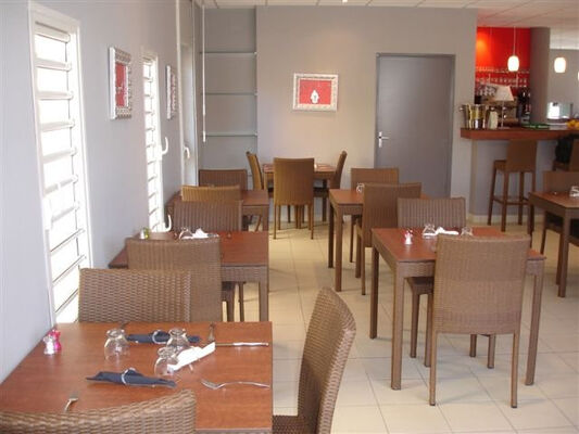 Salle intérieure du restaurant Le Thalès - Thalès (Le)