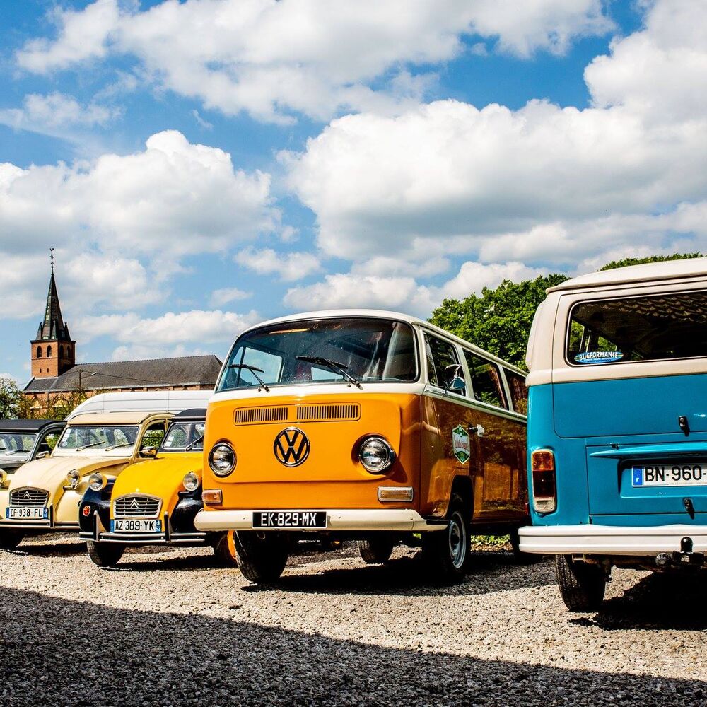 Location de 2CV, Méhari, Combi, Fiat 500 avec Les Belles Échappées