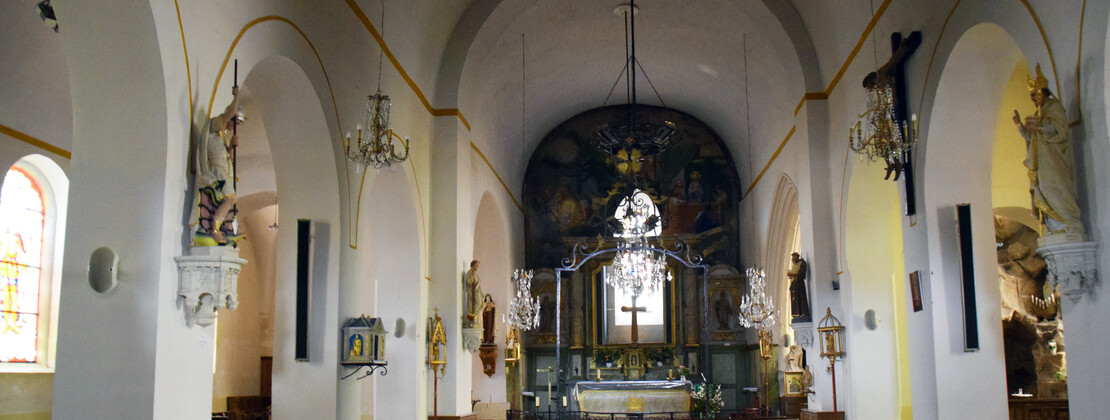 Eglise Pâlis CP Tabéa posteaux (18).JPG