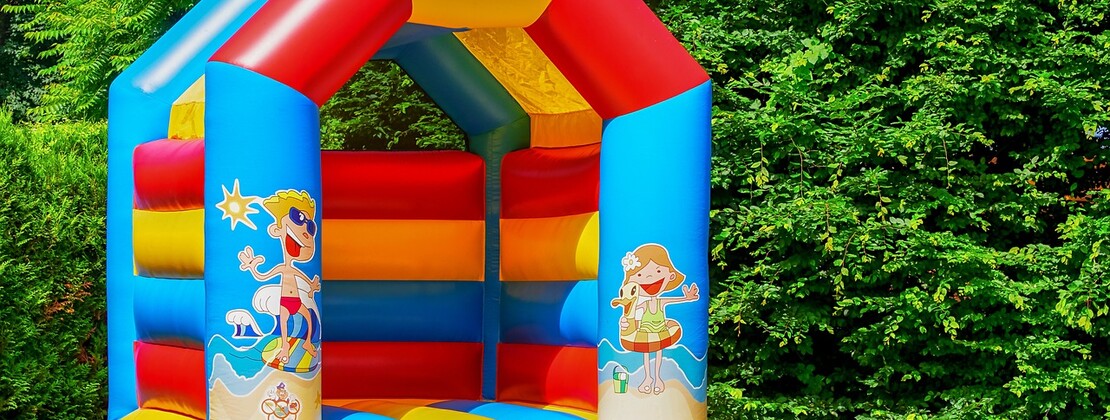 Structures gonflables. CP Couleur Pixabay.jpg