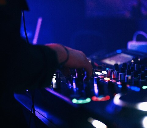 music-7857068_960_720.jpg