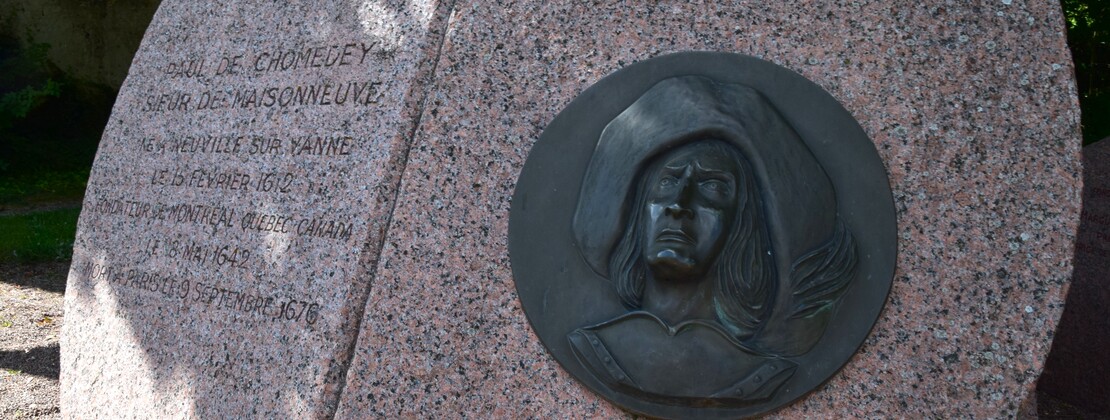 stèle Chomedey de Maisonneuve.JPG