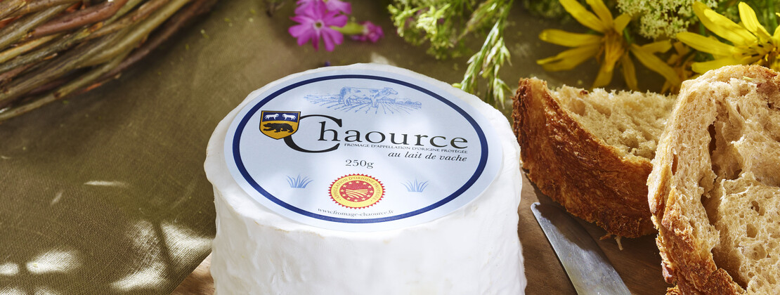 Chaource dans les prés.jpg
