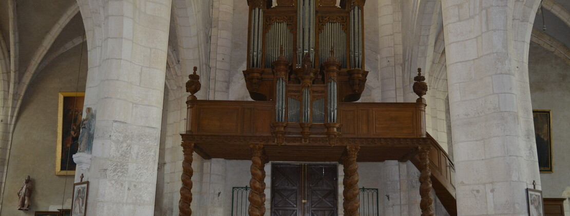 Orgue de l eglise-saint-jean-baptiste-a-chaource.jpg
