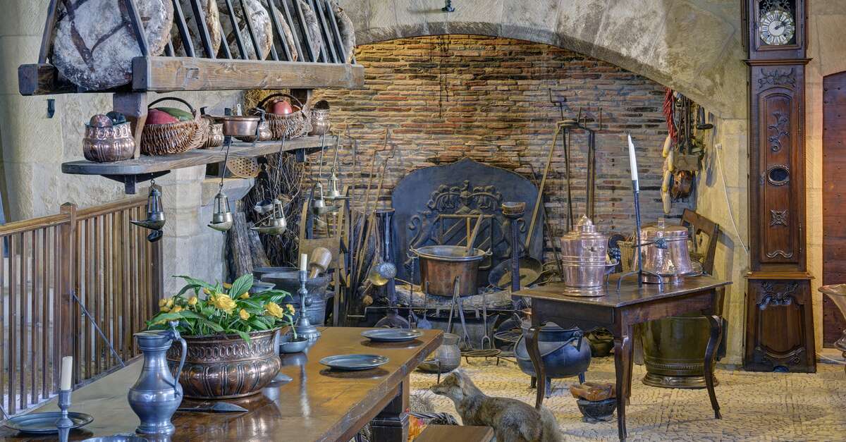 Château de Fénelon Site et monument historiques SainteMondane