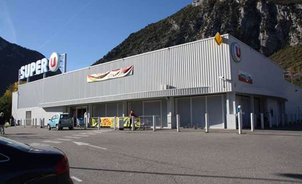 Station service Super U - Garagiste - Station services ...