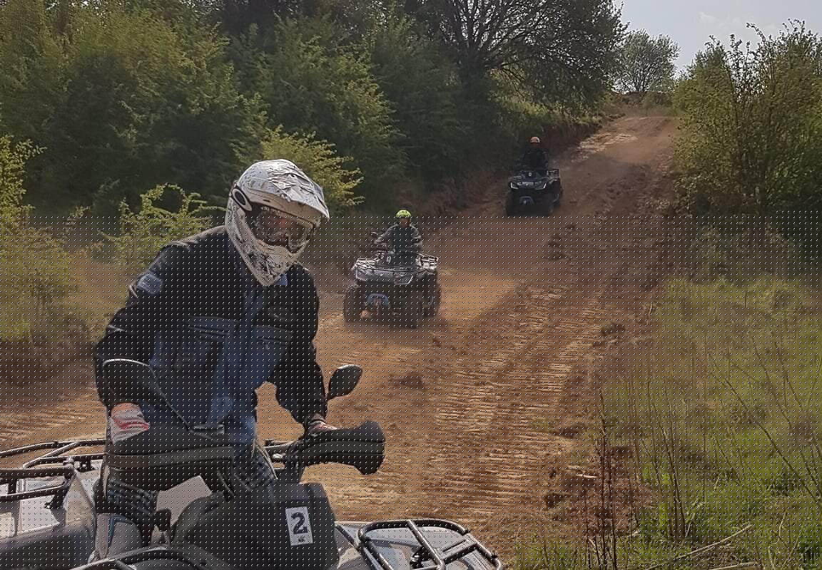 M2T_Mathieu-Tout-Terrain_ (1)