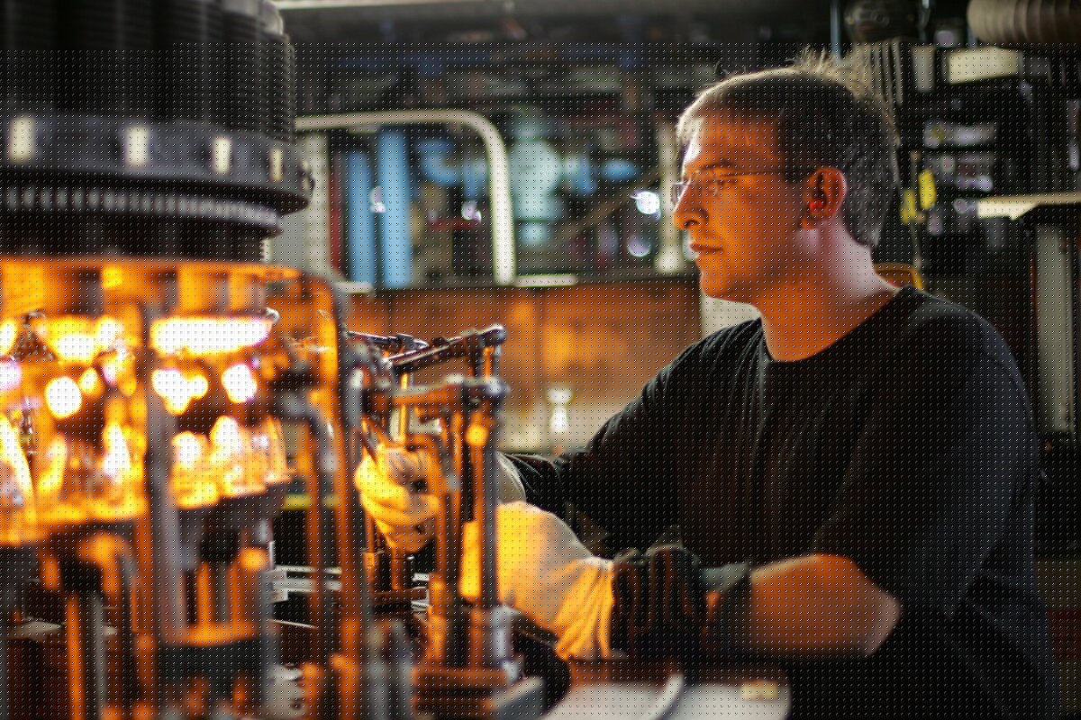 Arc France, four verre atelier