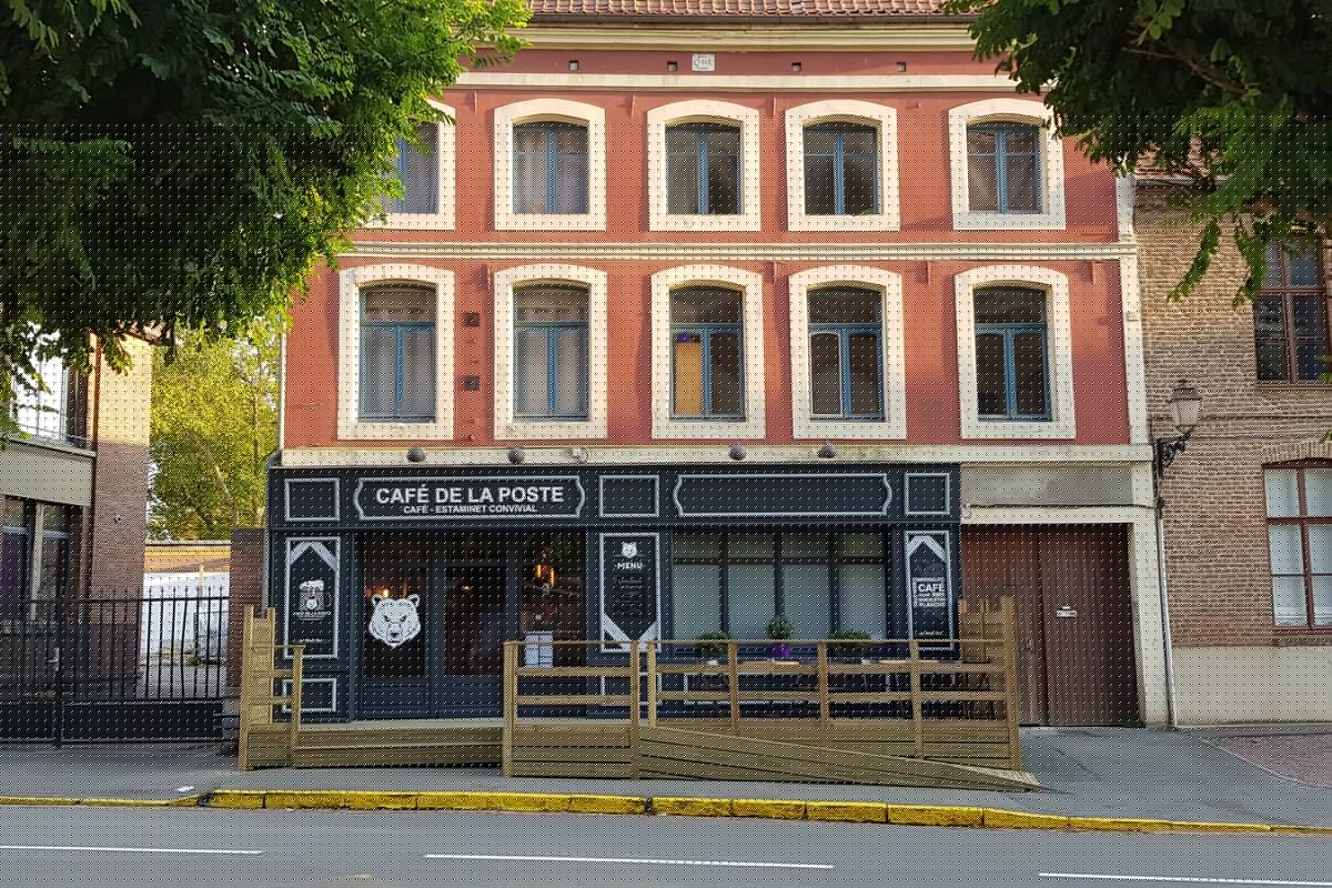 Café de la Poste - Façade