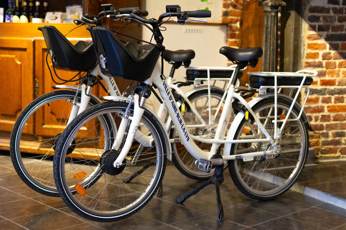 Location de vélos à assistance électrique au Pôle d'Information Touristique d'Aire-sur-la-Lys