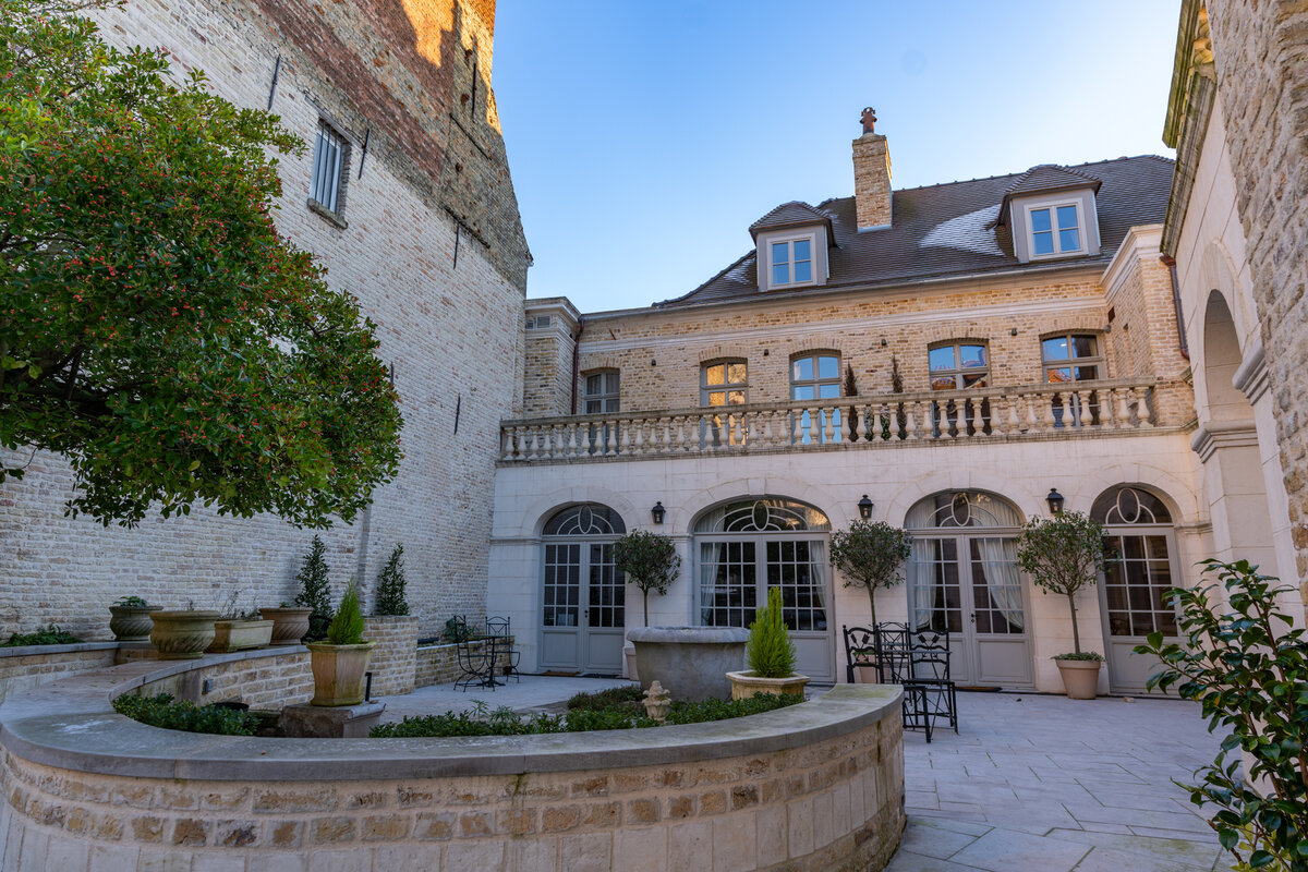 Terrasse - Le Cos du Bailli 2024