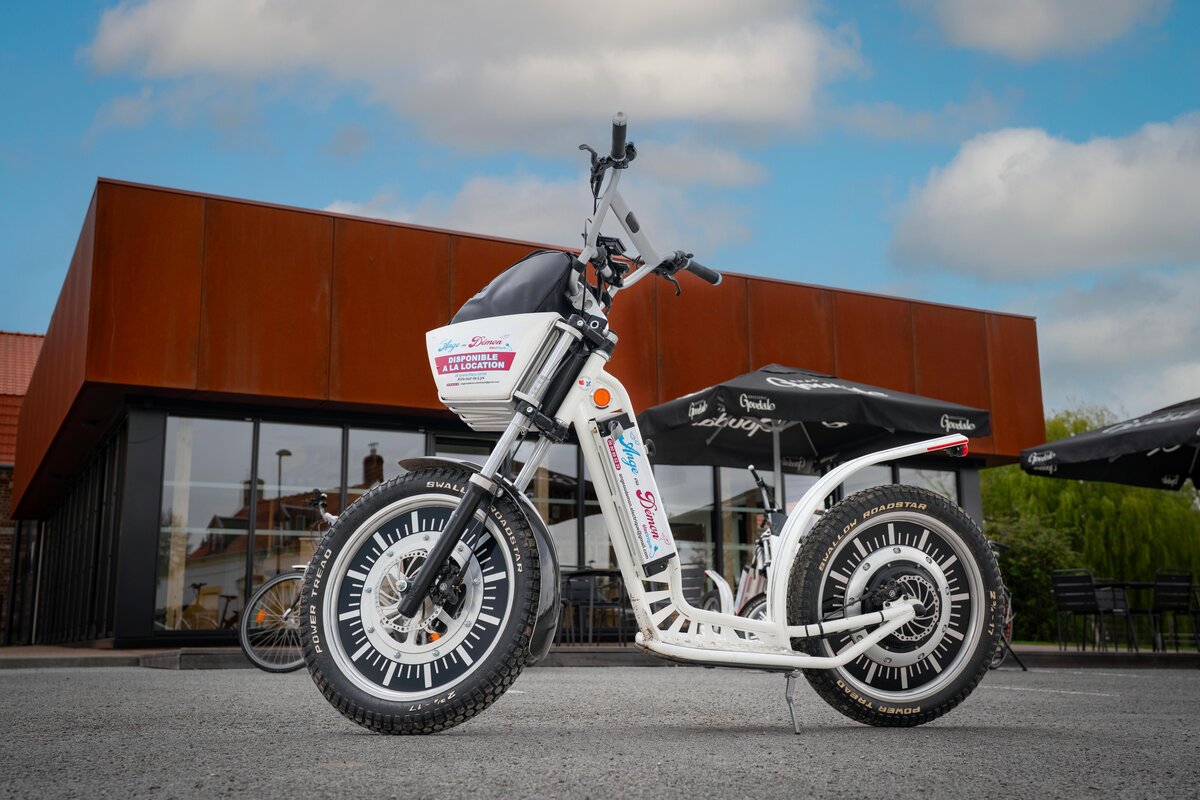 Trottinette Cross - Port Fluvial d'Aire-sur-la-Lys © Tourisme en Pays de Saint-Omer