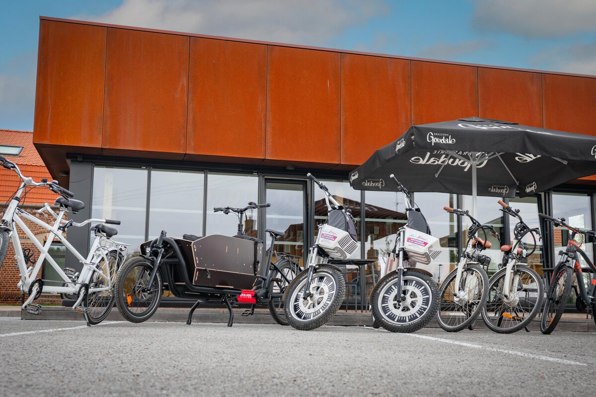 Vélos - Port Fluvial d'Aire-sur-la-Lys © Tourisme en Pays de Saint-Omer