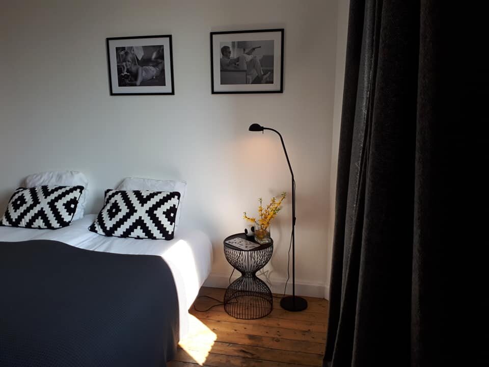 Villa Marguerite, chambre blanche & noire 2