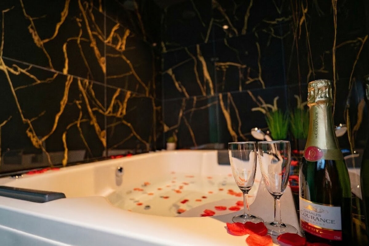 Jacuzzi