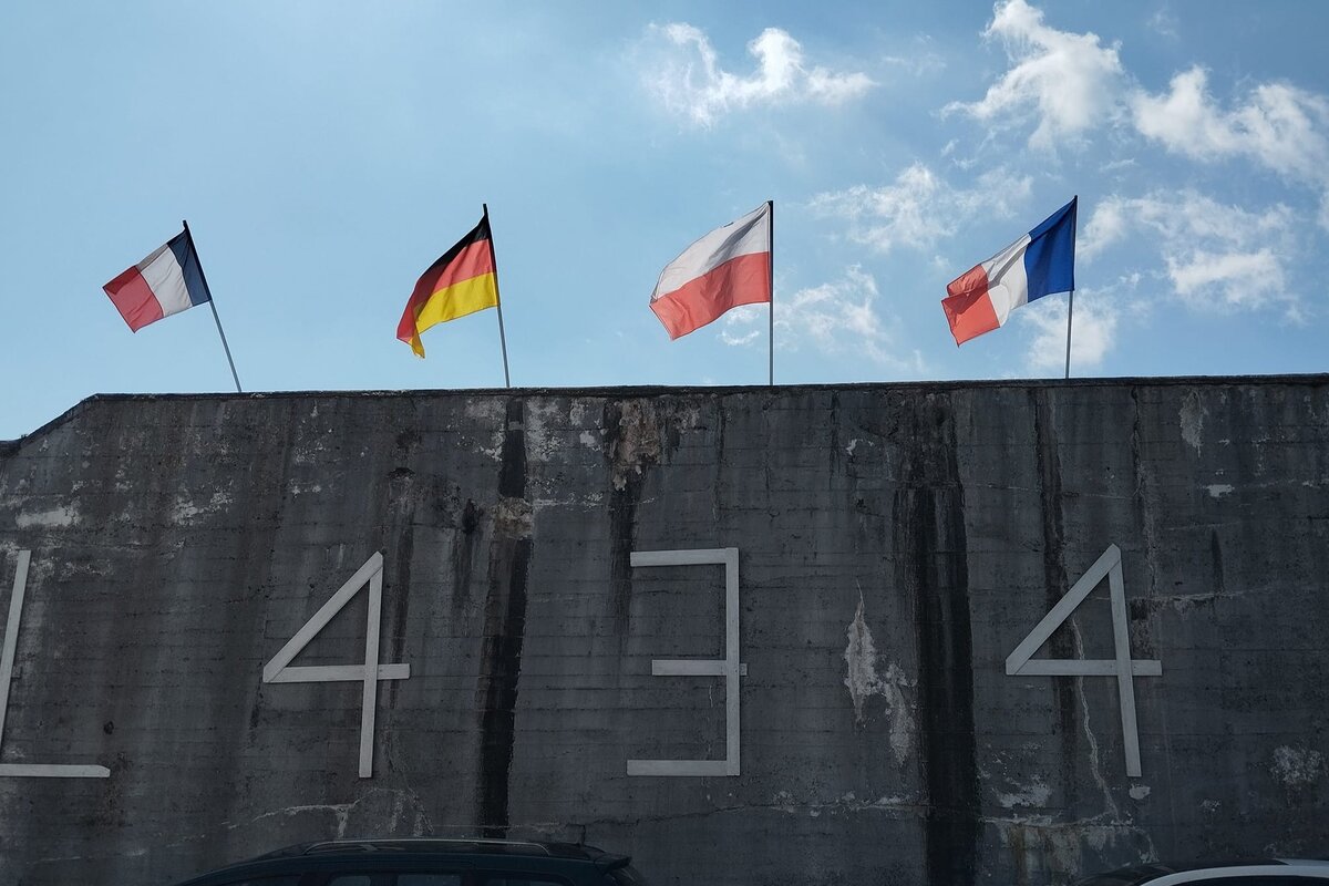 Blockhaus L434, façade