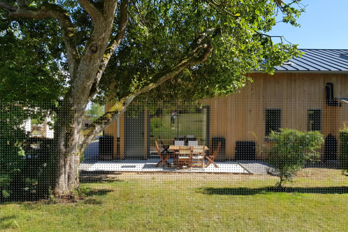 Le Swing, extérieur