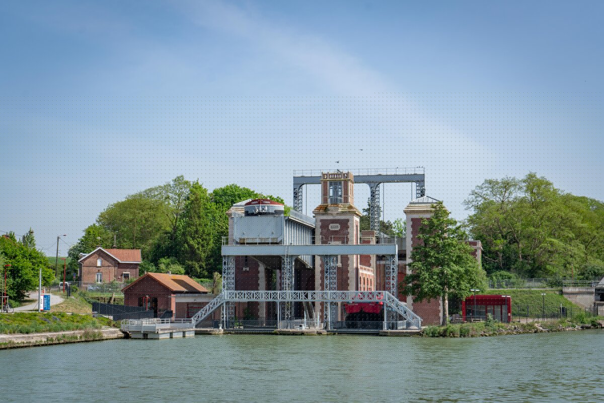 Extérieur - Ascenseur à Bateaux des Fontinettes - Arques