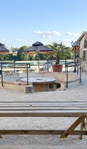 SHAKA PUB Cour-intérieur.jpg