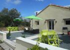 la-chapelle-gaudin-gite-la-cachette-terrasse.jpg
