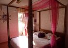 nueil-les-aubiers-chambres-dhotes-la-minaudiere-chambre-romantique.jpg
