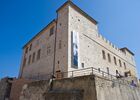 Musée Picasso 2008 (crédit Jean-Louis Andral) - rampe handicapés.jpg
