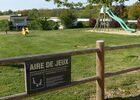 Argentonnay-camping-du-lac-dhautibus-aires-de-jeux-sit.jpg