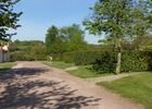 Argentonnay-camping-du-lac-dhautibus-emplacements-sit.jpg