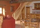 nueil-les-aubiers-gite-la-veraliere-salon-cuisine.jpg