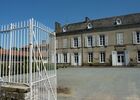 logis girardière-façade barrière.jpg