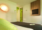 Valenciennes-Petite-Foret-campanile chambre 05 bd.jpg