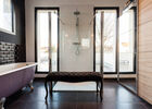 chambre d'h+¦te salle de bain face douche.jpg