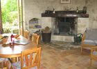 Salle à manger avec cheminée