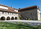 Gite_exterieur - cour du prieuré