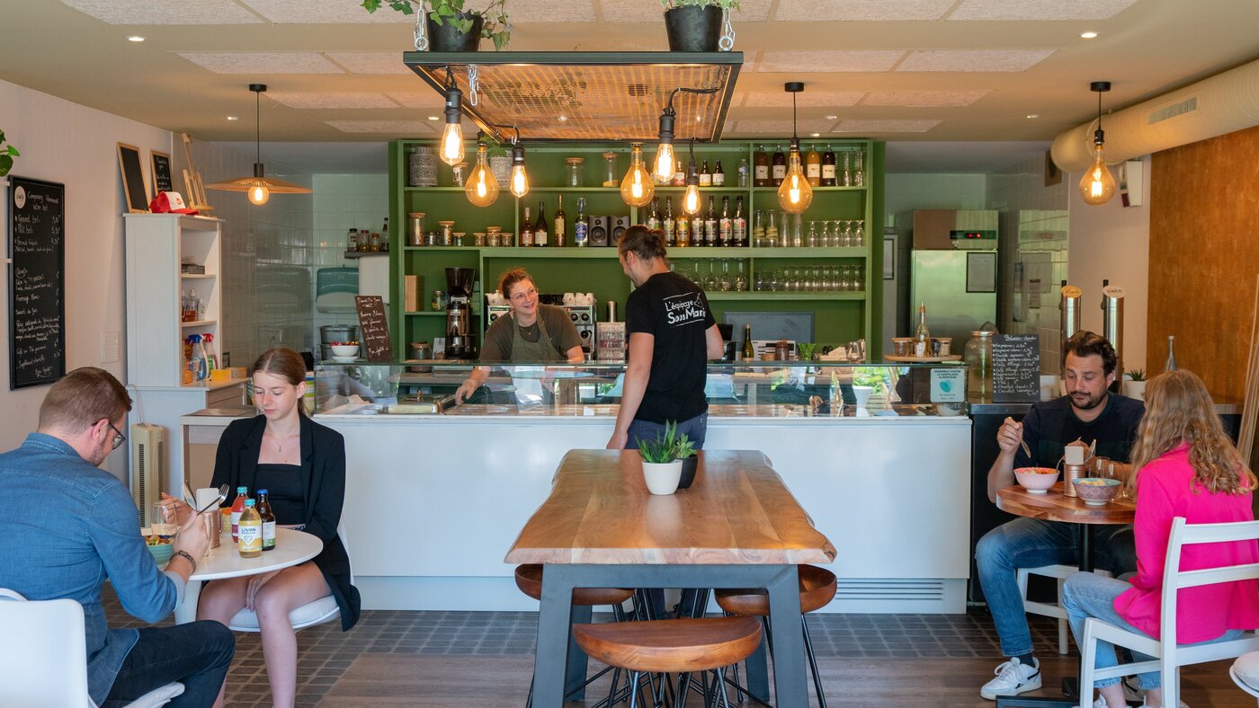 La salle et son comptoir