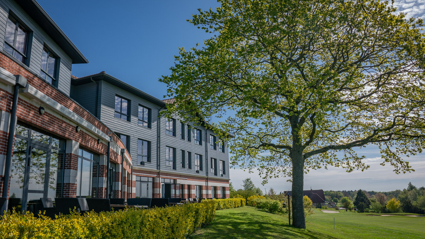 48 - Hôtel du Golf - Extérieurs © Tourisme en Pays de Saint-Omer