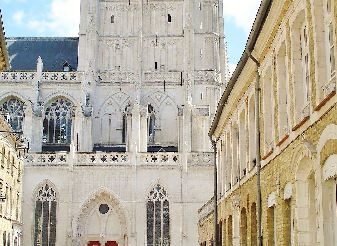 À deux pas de la cathédrale
