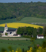 Eaux-Puiseaux-eglise.jpg