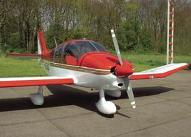 Aérodrome Avion rouge LONGUENESSE © SPL Tourisme en Pays de Saint-Omer