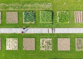 Jardin du Potager Conservatoire Couple © Tourisme en pays de Saint-Omer (6)