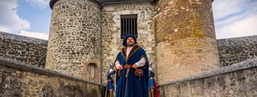 Jean de la Fourtière et la porte Saint-Nicolas.jpg