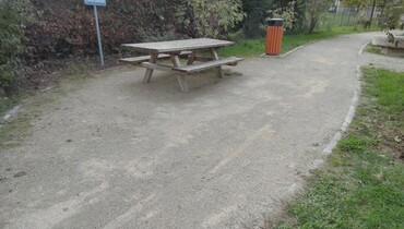 Table Pique Nique square Eppertshausen - CP B Collombet (2).jpg