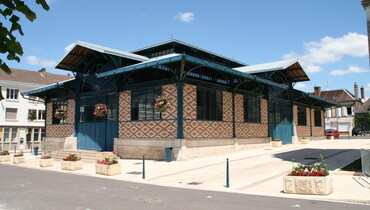 Halle Baltard d'Aix-en-Othe.JPG