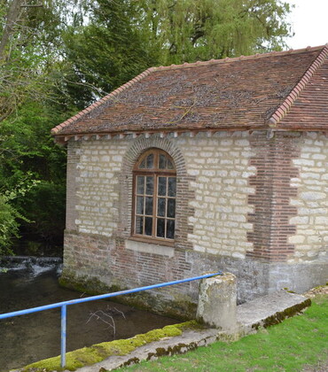 montigny+les+monts-lavoir-ga-new.jpg