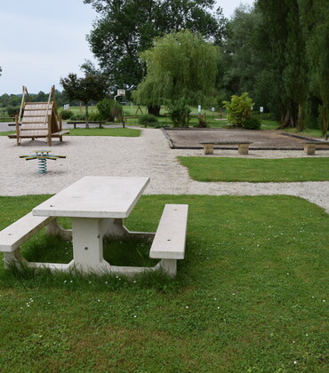 Table de pique-nique.JPG