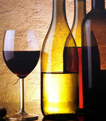 bottles-5897864_960_720.jpg