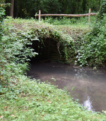 Route de Champgiron, lieu-dit Le Petit Bois romain.JPG