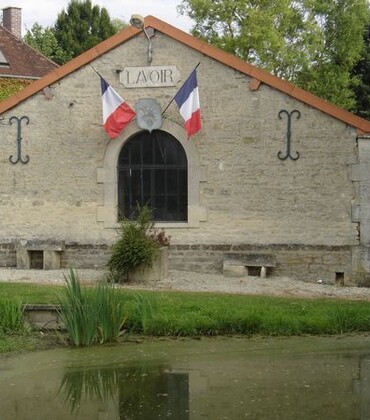 LAVOIR LAGESSE.jpg